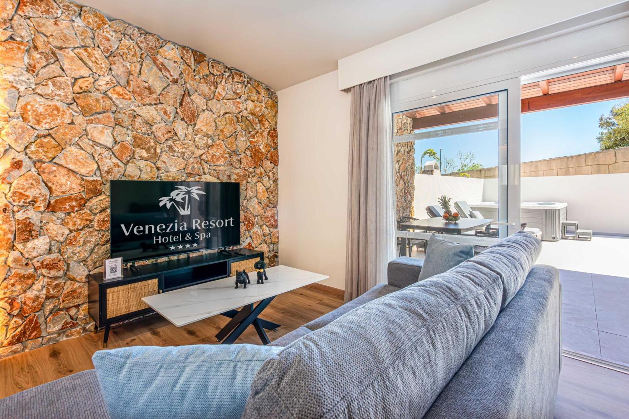 Venezia Luxury Living Villas, 法里拉基 外观 照片